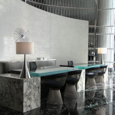 WORK-施工実績1　ラグーナベイコート倶楽部 積層ガラステーブル